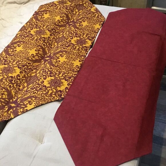 NWT Hand Crafted Set of 2 Runners - Picture 6 of 8